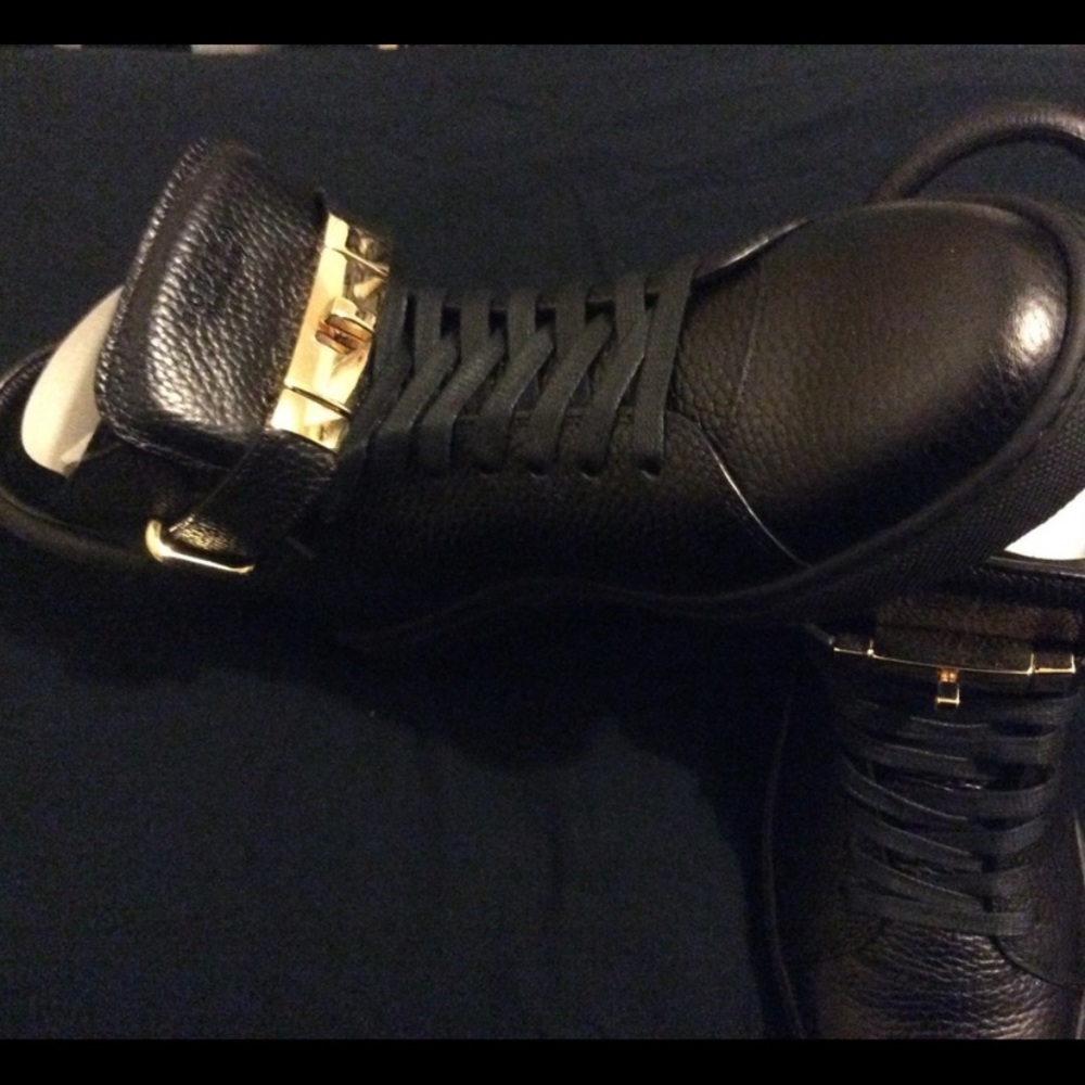 Authentic Buscemi high top sneakers 100m 18k gold